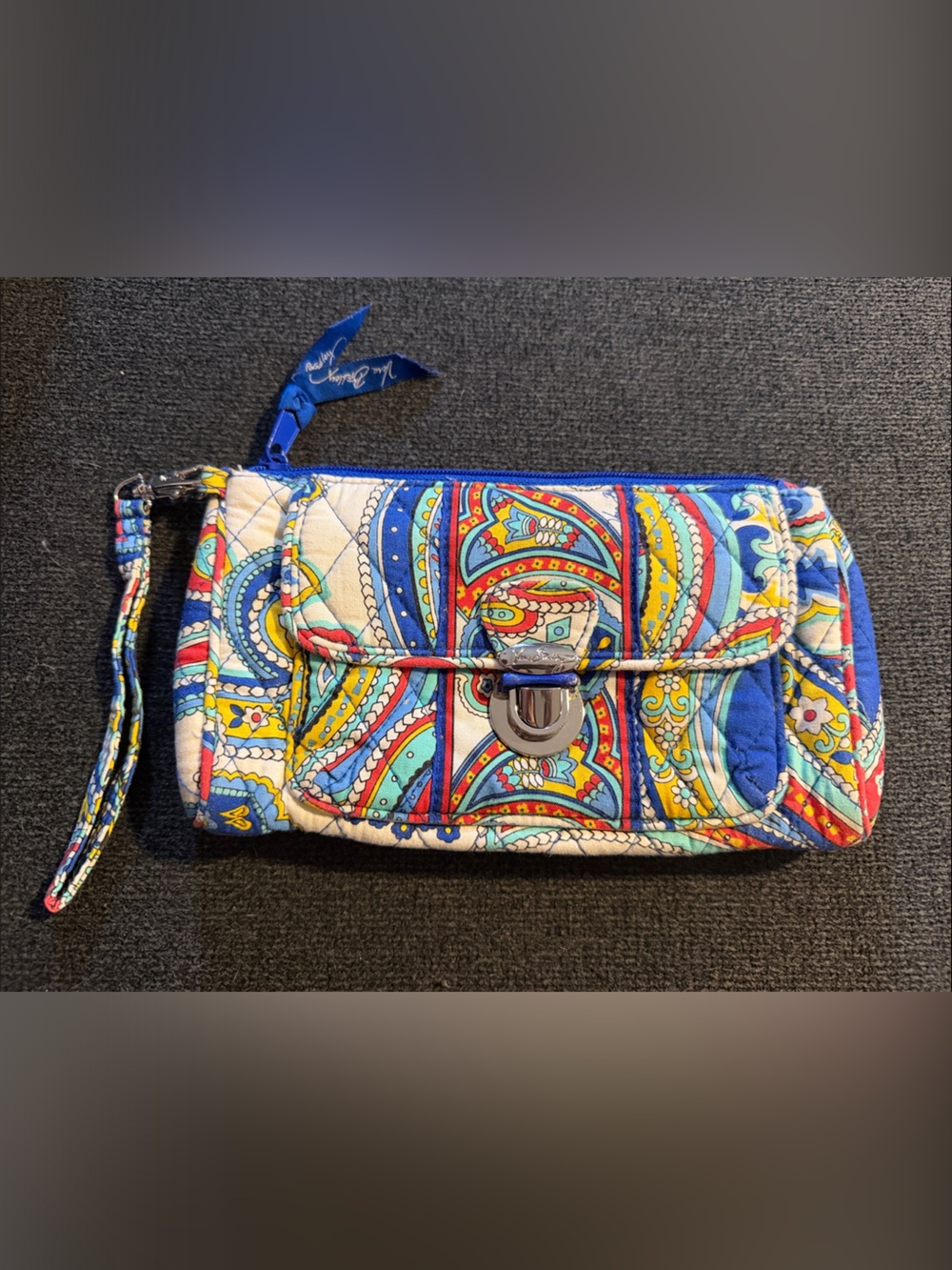❗️FINAL SALE❗️Vera Bradley Multicolor Paisley Quilted Wristlet